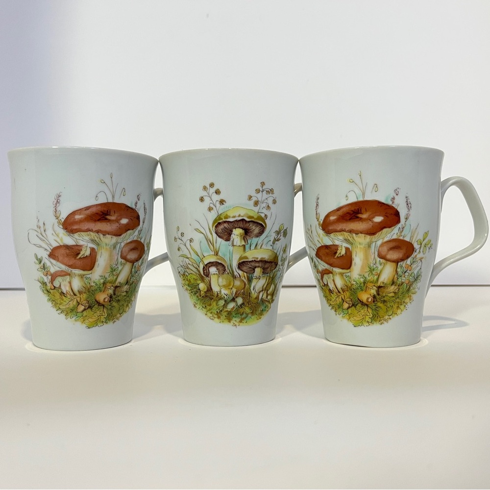 Vintage Crown Regent Tea Cup Coffee Mug Mushrooms Set of 3 Mushroom Fine China